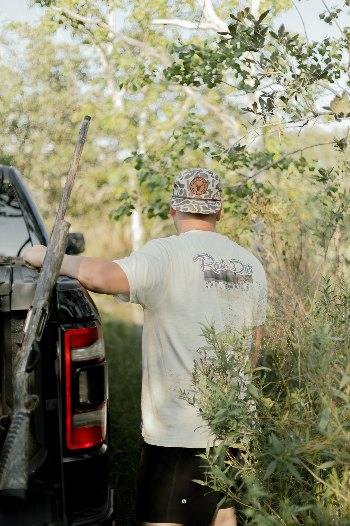 Rack Dat Outdoors | Ivory Pocket Tee